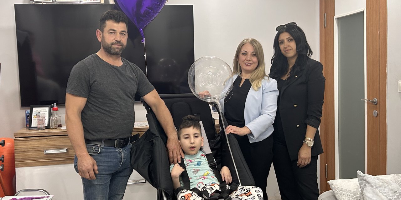 6,5 yıldır hareketsiz yatan Mehmet Emir’e umut oldular