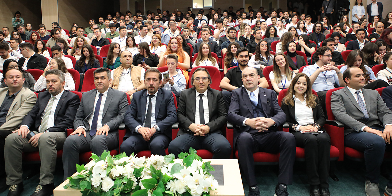 ESTÜ genç mühendisleri geleceğe hazırlıyor