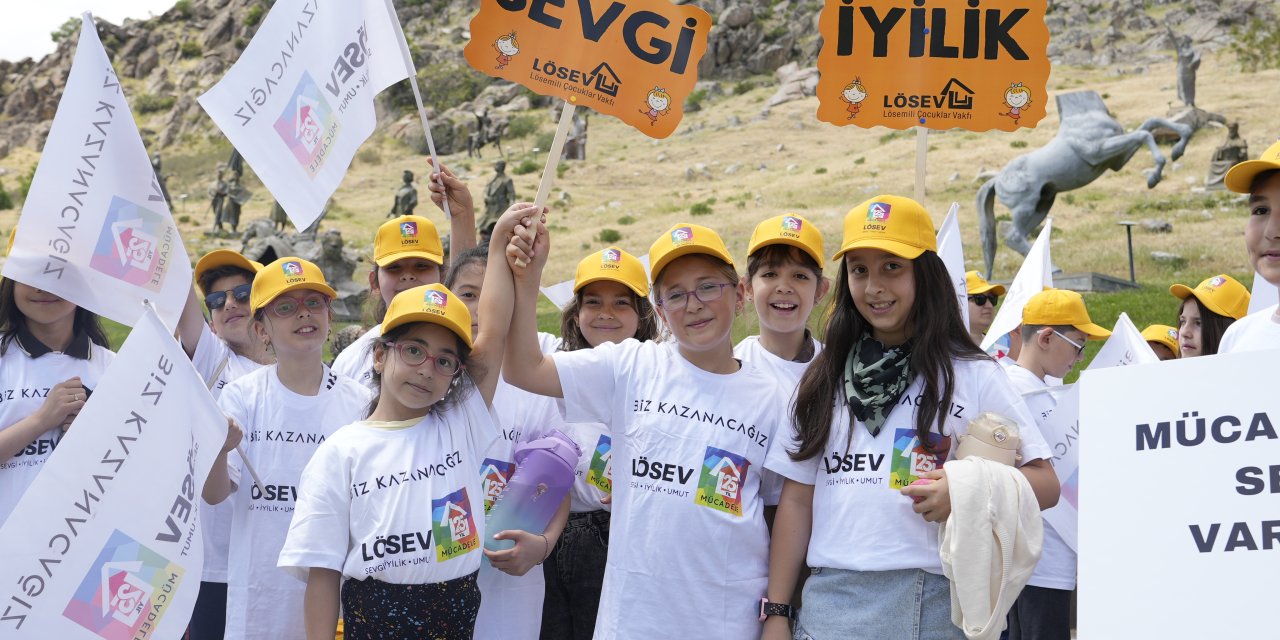 LÖSEV’den Sivrihisar’da sağlıklı yaşam yürüyüşü