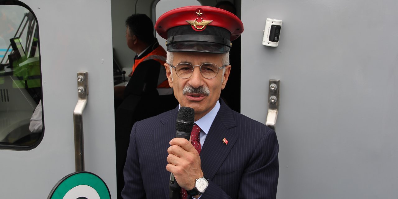 Ulaştırma ve Altyapı Bakanı Abdülkadir Uraloğlu Eskişehir’e geldi