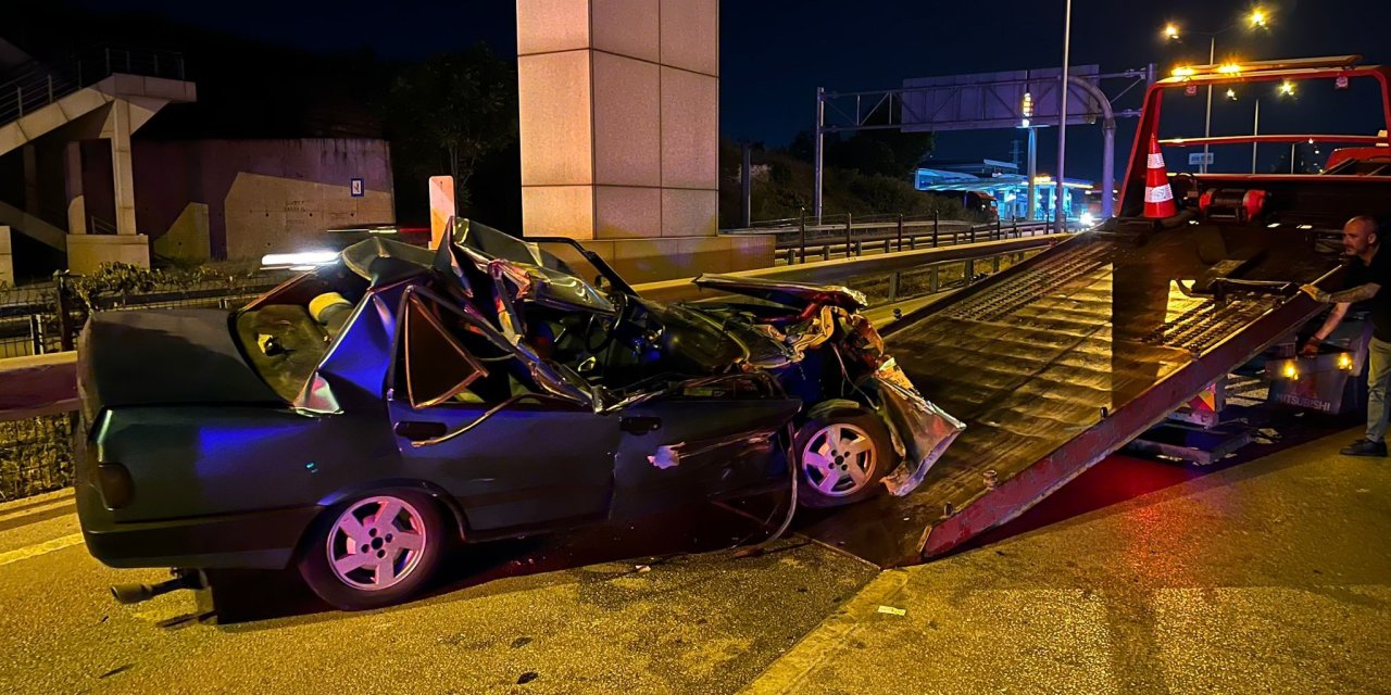 Tıra arkadan çarpan otomobilin sürücüsü ağır yaralandı