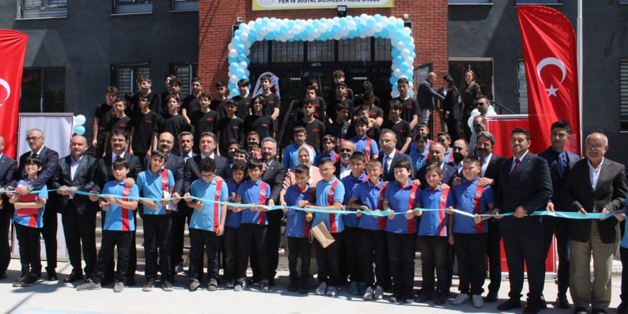 Eskişehir'de 60 yıllık okulun yeni binası açıldı