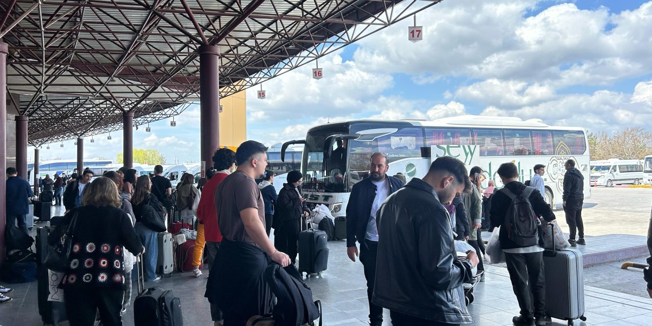 Eskişehir Otogarı’nda ek seferler bayram yoğunluğuna çözüm oluyor