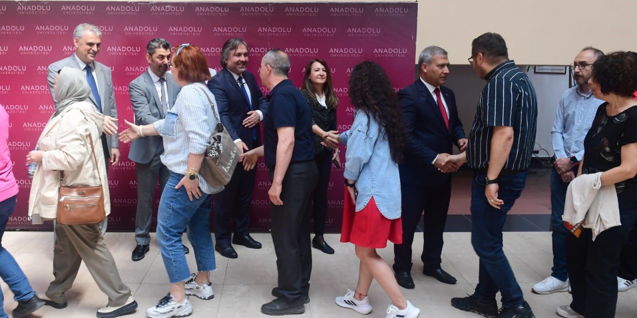 Anadolu Üniversitesi'nde bayramlaşma töreni yapıldı