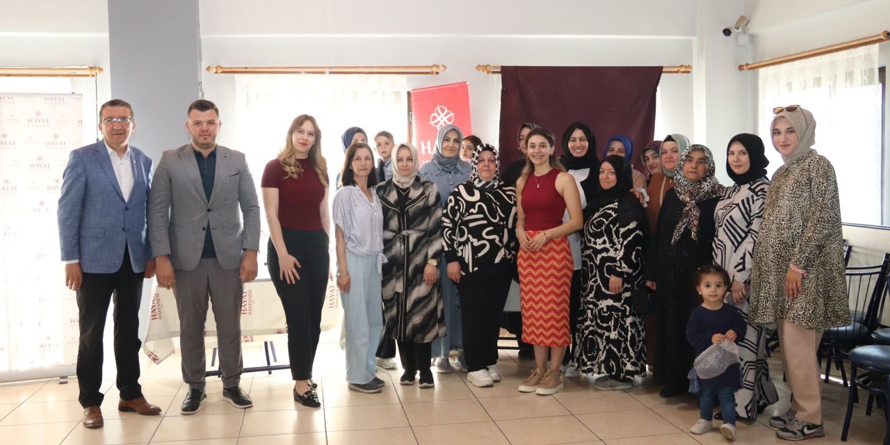 Stresle başa çıkma yöntemleri hakkında bilgi verdi