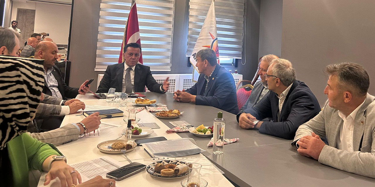 Hatipoğlu’nun Ekibi Unuttu Mu Yoksa…