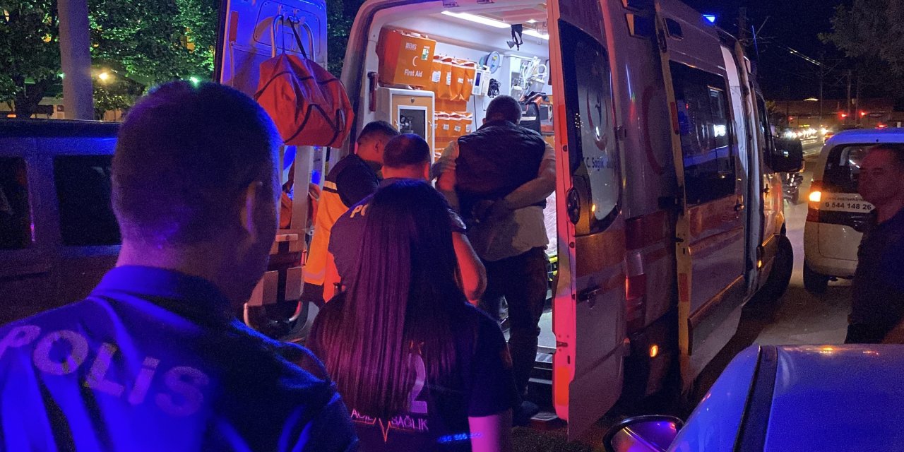 Eskişehir’de satırlı saldırgan vatandaşlara saldırdı
