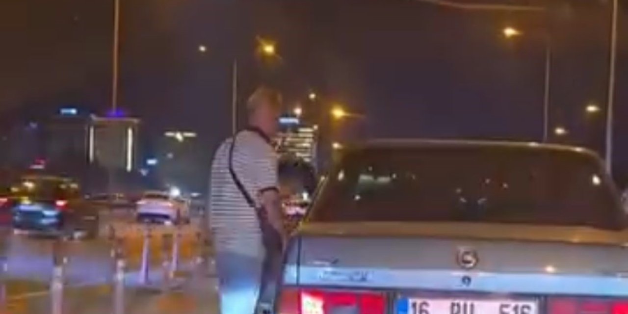 Kadın sürücünün trafikte korku dolu anları