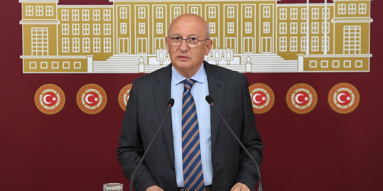 “Bayram ülkemize adalet, yurttaşlarımıza huzur getirsin”