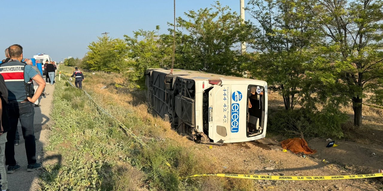 Konya’da feci kaza: 1 ölü, 23 yaralı