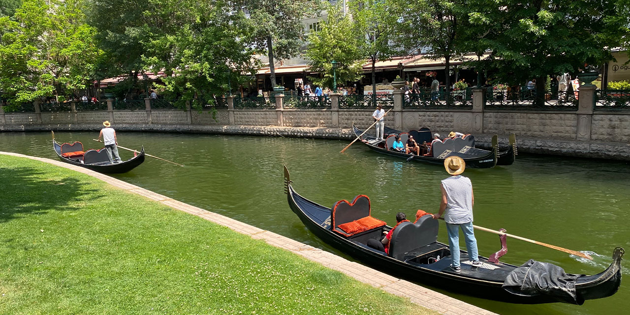 Kurban Bayramı tatilinde Eskişehir'e turist akını