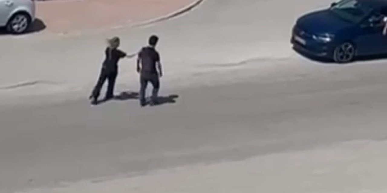 Kendisine şiddet uygulayan kadına tepki gösterdiler