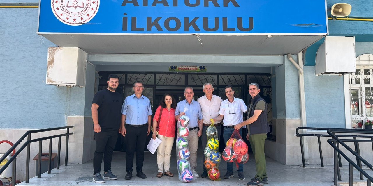"Atık yağ ve pilleri toplayarak çevremizi koruyabiliriz"