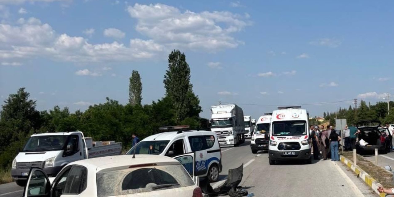 Afyonkarahisar’da feci kaza: 1 ölü, 3 yaralı