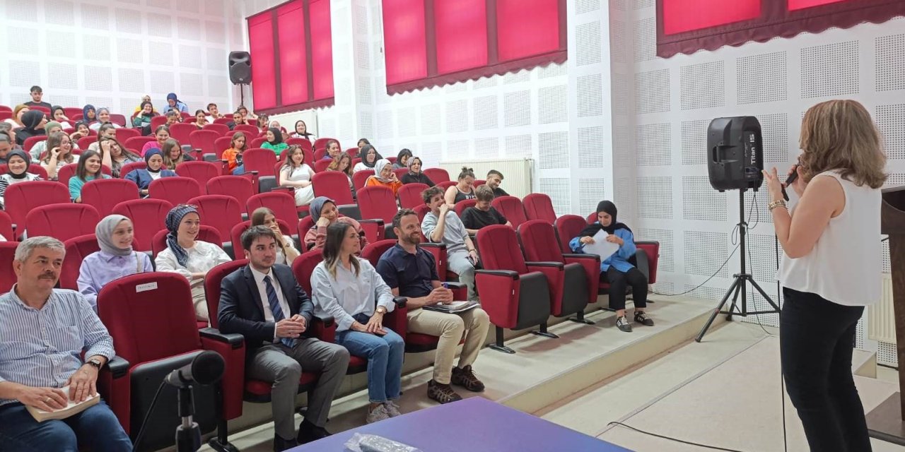 "Madde Bağımlılığı" konulu seminer gerçekleştirildi