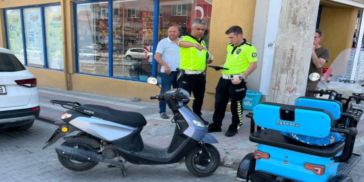 2 motosiklet birbirine girdi