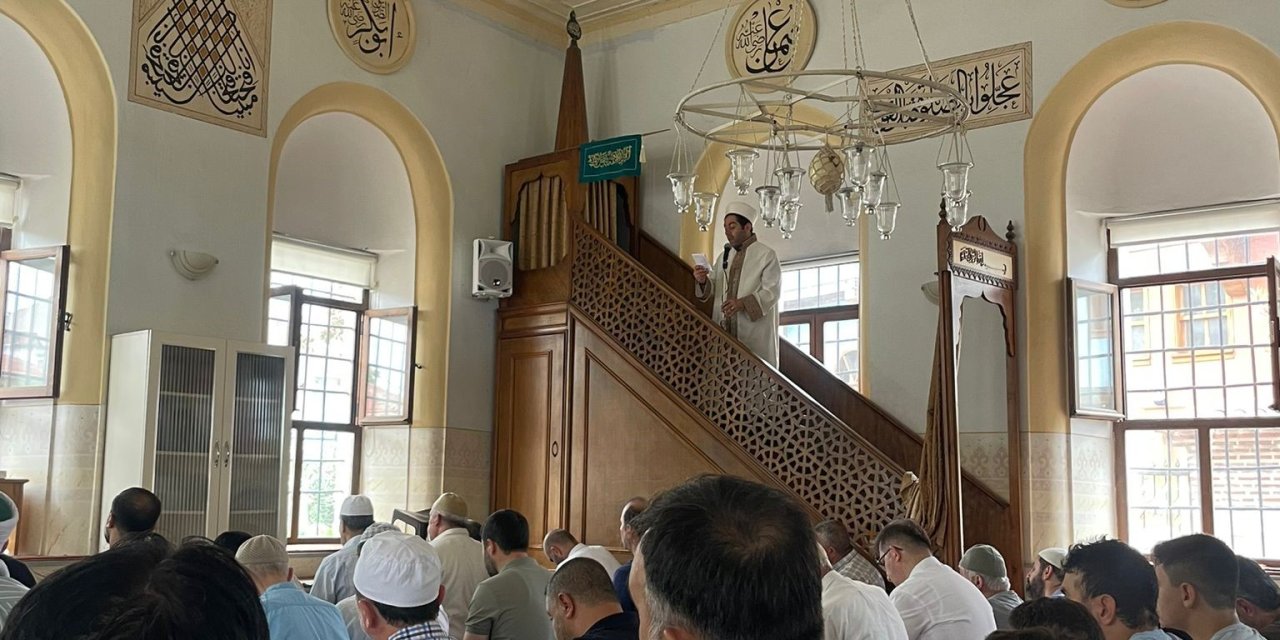 Düğün merasimlerinde yapılan israf hutbe konusu oldu