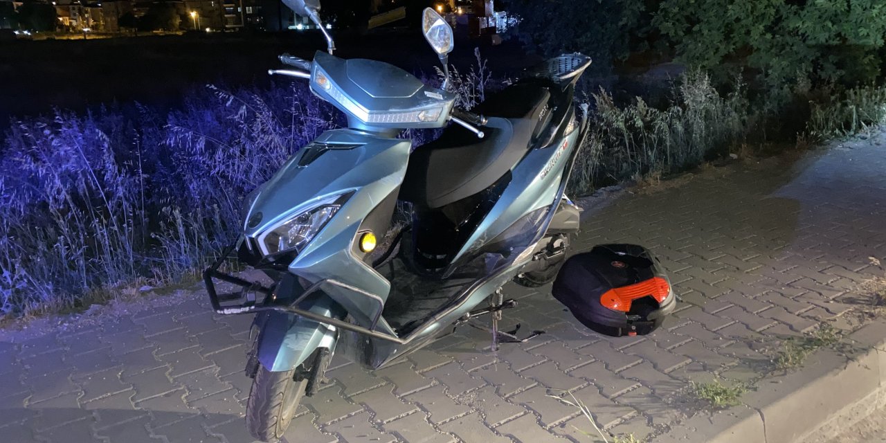 Eskişehir'de sürücü olay yerinden kaçtı: 2 yaralı