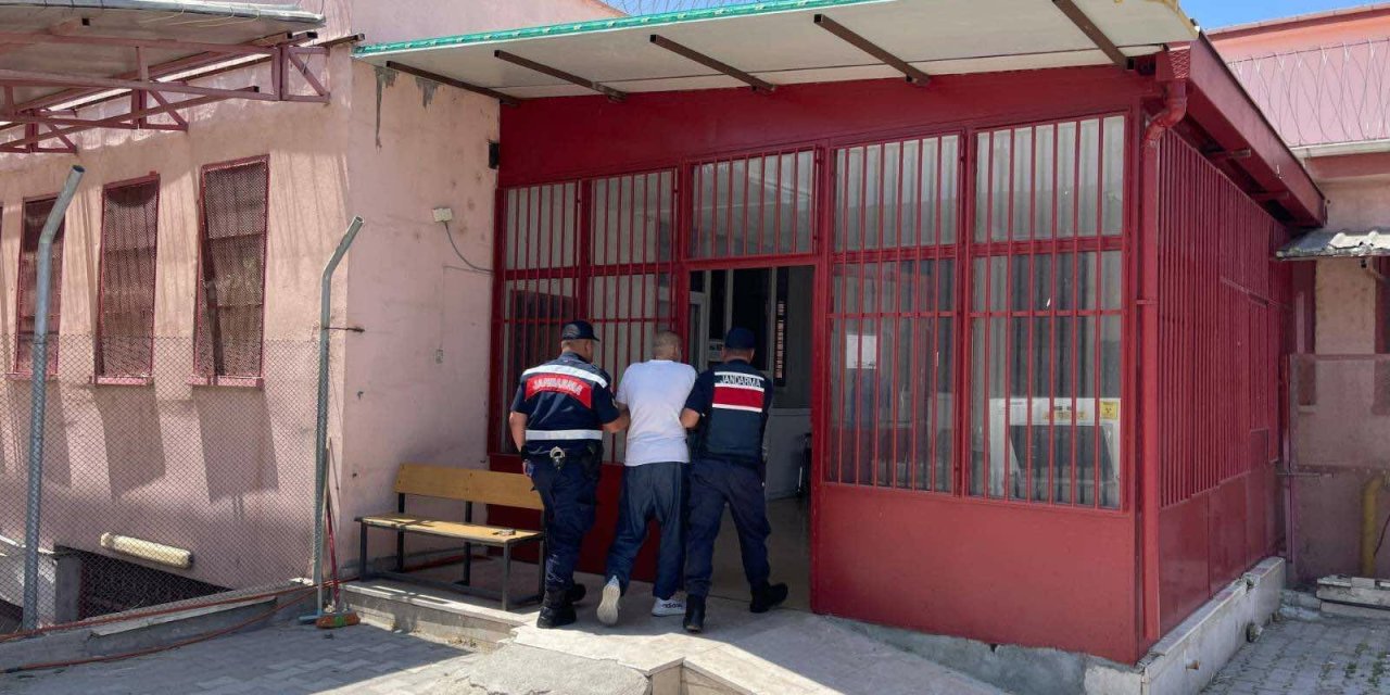 Eskişehir’de 20 yıl hapis cezasıyla aranan şahıs yakalandı!