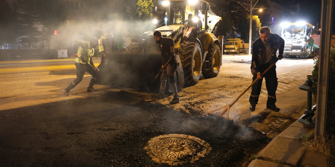 Eskişehir'de yol çalışmaları tüm hızıyla devam ediyor