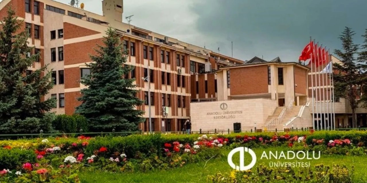 Anadolu Üniversitesi adından söz ettirmeye devam ediyor