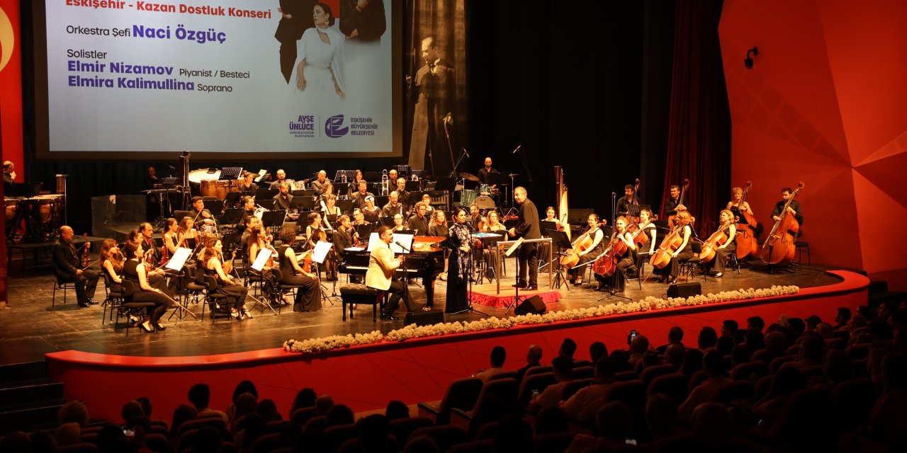 Eskişehir'de dostluk konseri gerçekleştirdi