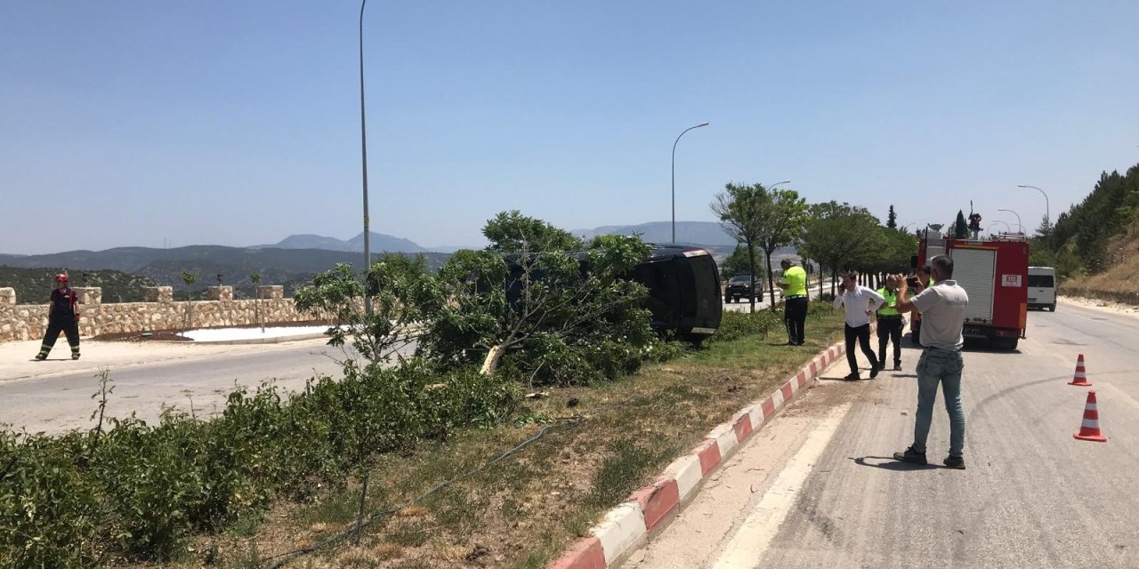 Eskişehir istikametinde feci kaza: 3'ü çocuk 5 kişi yaralı