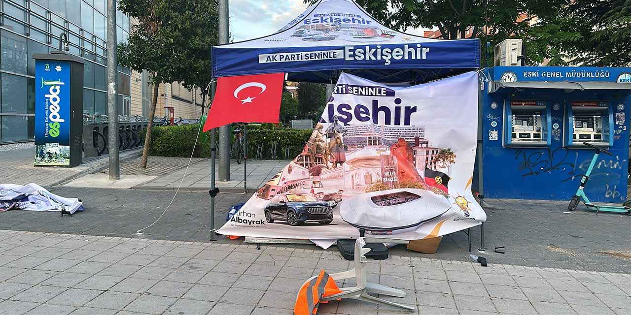 AK Parti'nin çadırına saldırı