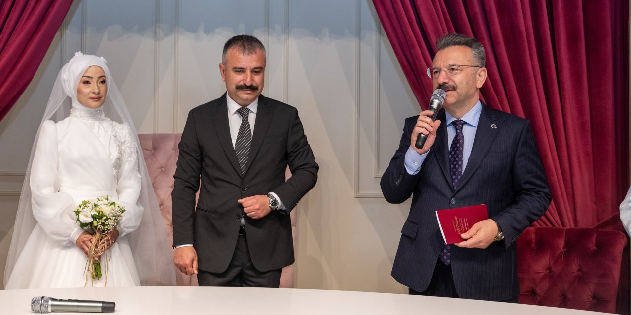 Aile ve Sosyal Hizmetler İl Müdürü Bayrak dünya evine girdi