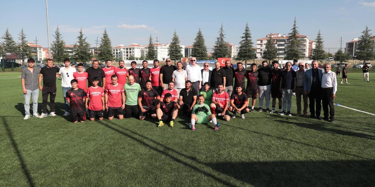 Dostluk ve kardeşlik kazandı