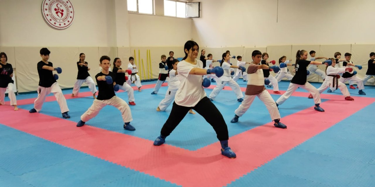 Karate Yaz Okulu çalışmaları hız kesmiyor!