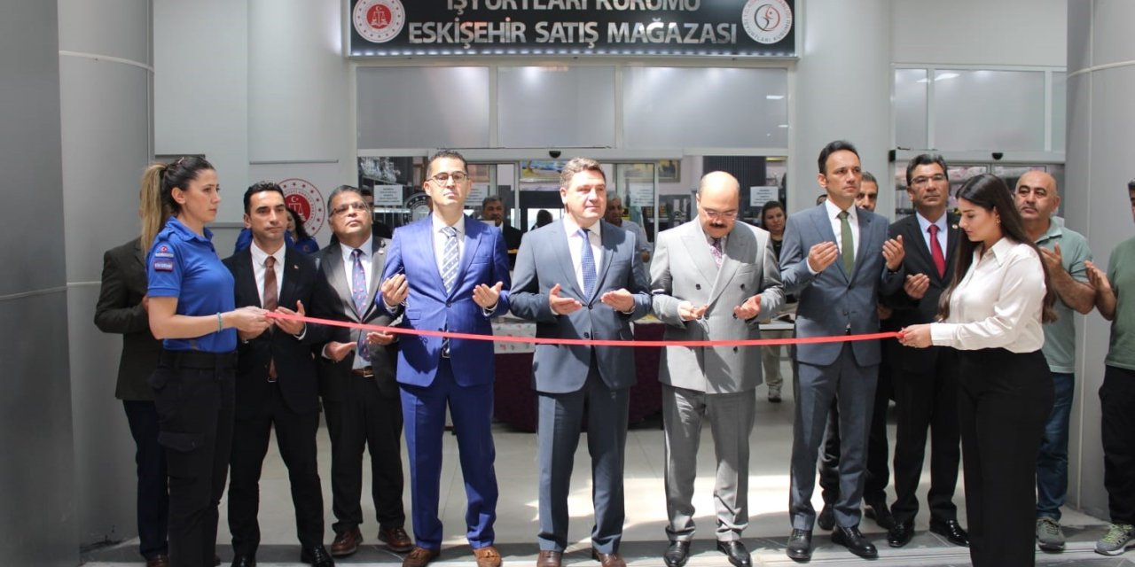 2 çocuğun tedavi masrafları için panayır düzenlendi