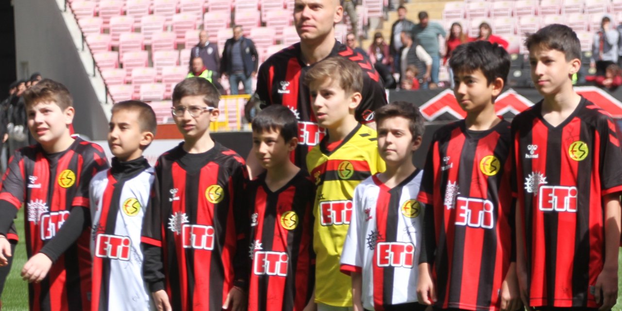 Eskişehirspor'un ana sponsoru belli oldu