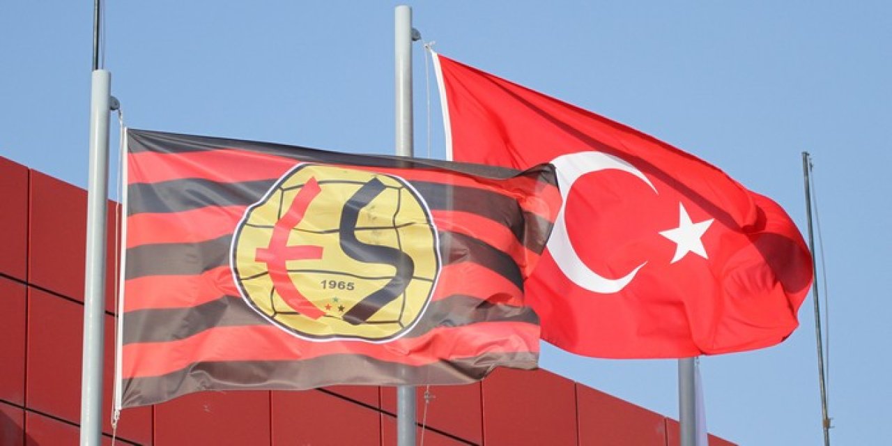 Eskişehirspor'un menajerlerle başı dertte