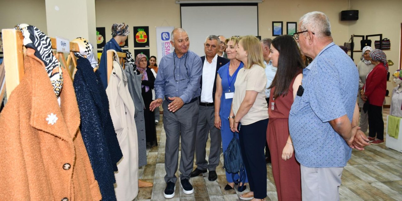 "Yansımalar" sergisi devam ediyor