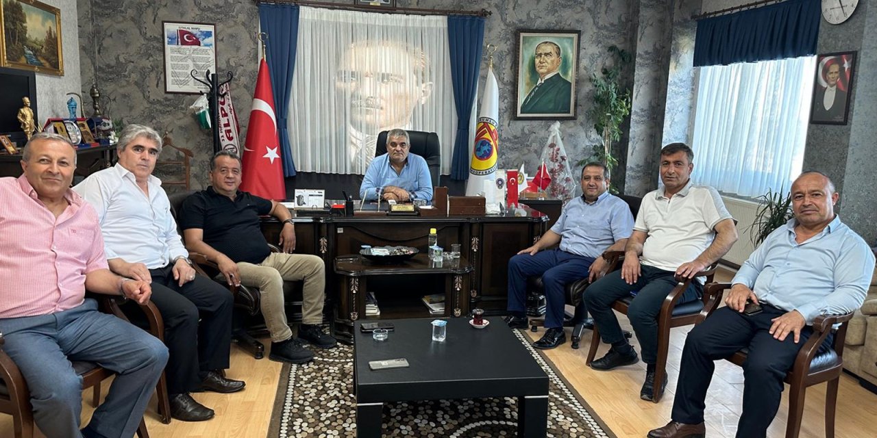 İbrahim İzmir’den Taşıyıcılar Kooperatifi’ne Ziyaret