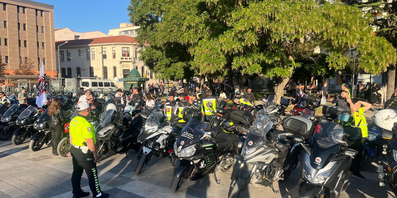 Eskişehir'de motosiklet sürücülerine bilgilendirme