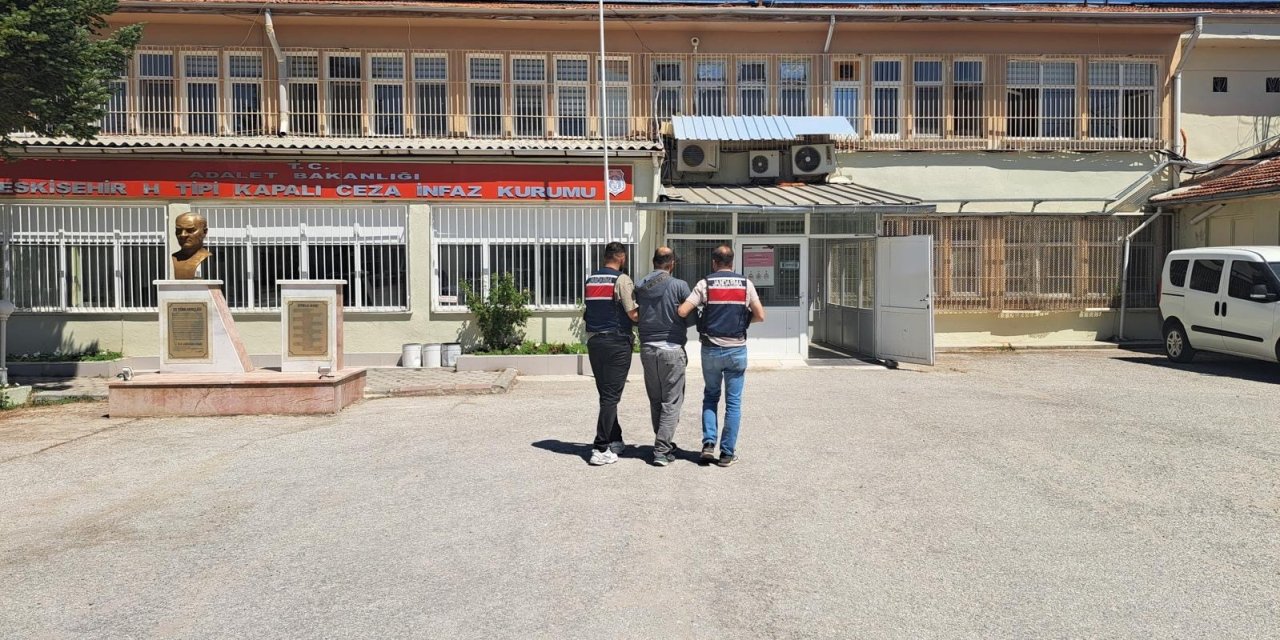 Eskişehir’de terörist yakaladı