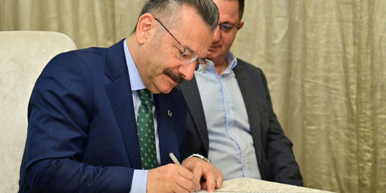 Eskişehir Valisi Hüseyin Aksoy nikah şahidi oldu