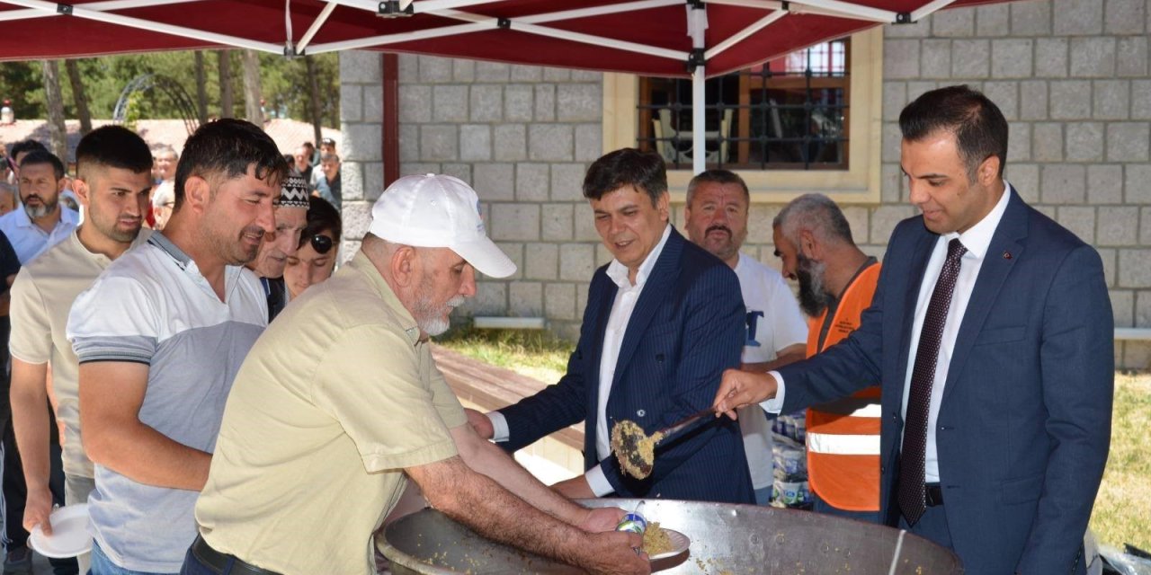 "Şifalı Pilav" etkinliği yoğun katılımla gerçekleştirildi