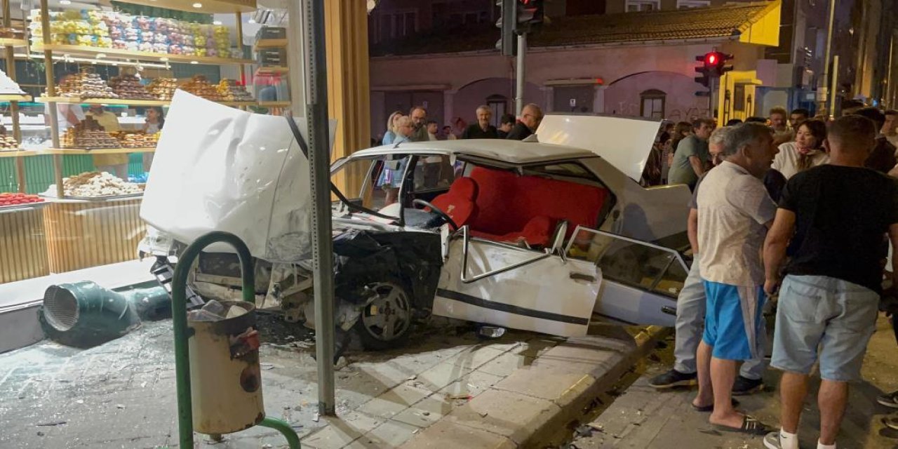 Tramvay seferleri durdu, trafik felç oldu! Eskişehir’de şoke eden kaza!