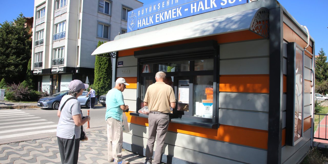 Büyükşehir duyurdu: Sevilen ürün artık Halk Ekmek büfelerinde
