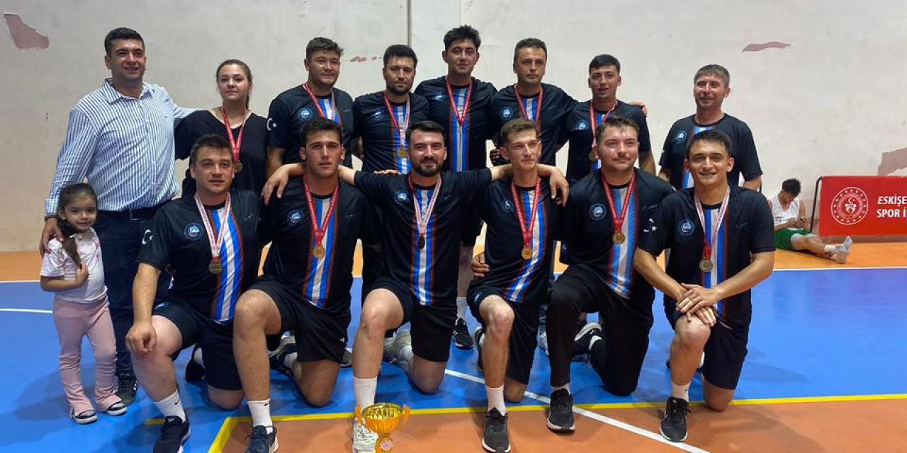 Kupalar sahiplerini buldu