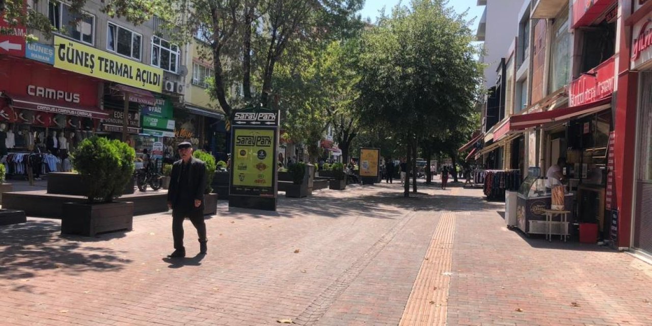 Eskişehir'de sokaklar boş kaldı