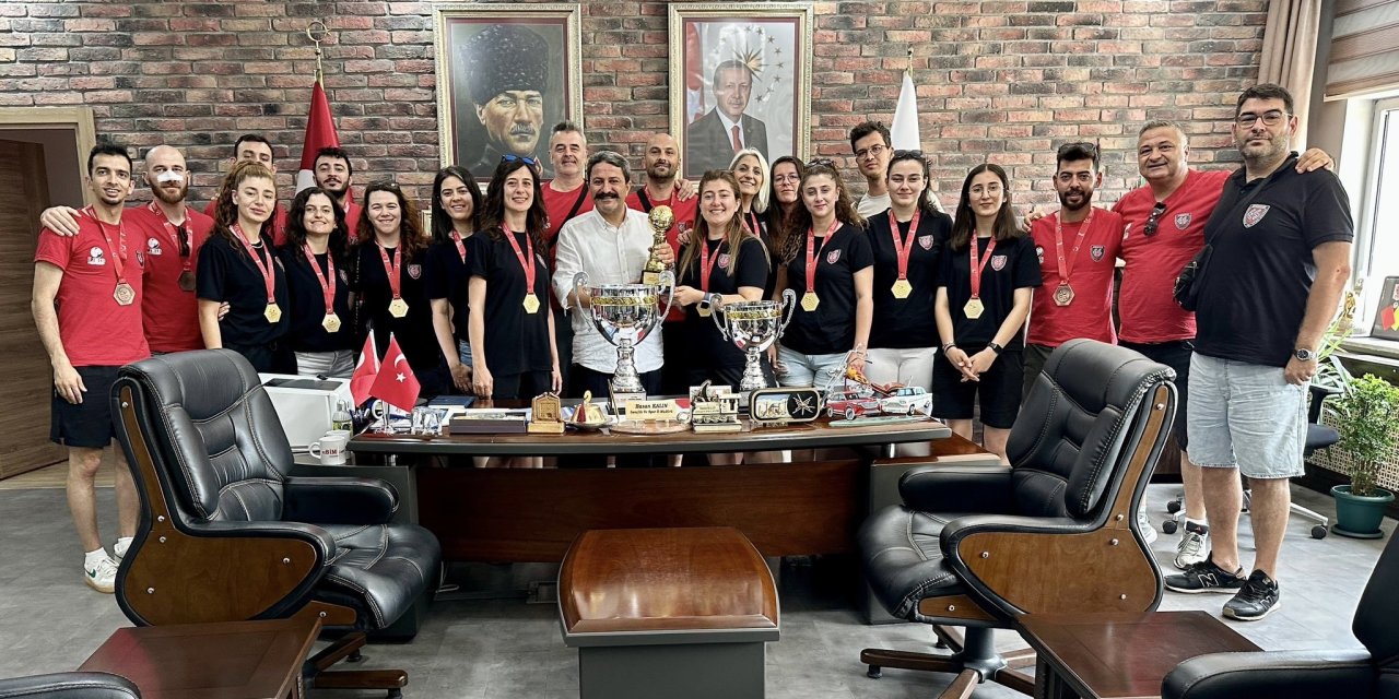 Eskişehirli sporcular Afyonkarahisar'da esti gürledi