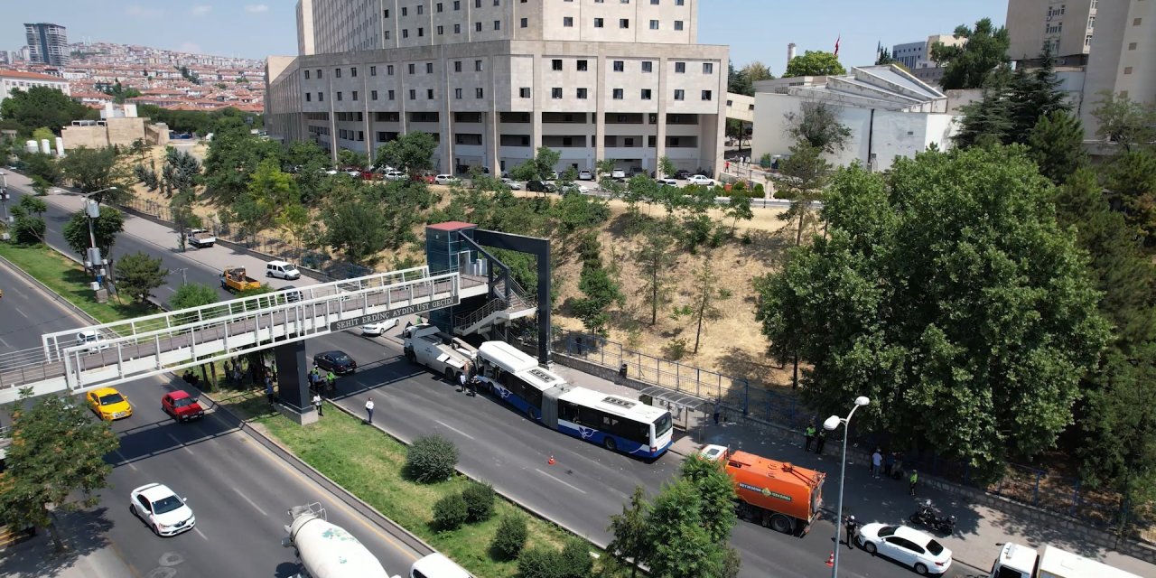 Ankara’da belediye otobüsü kaza yaptı: 27 yaralı
