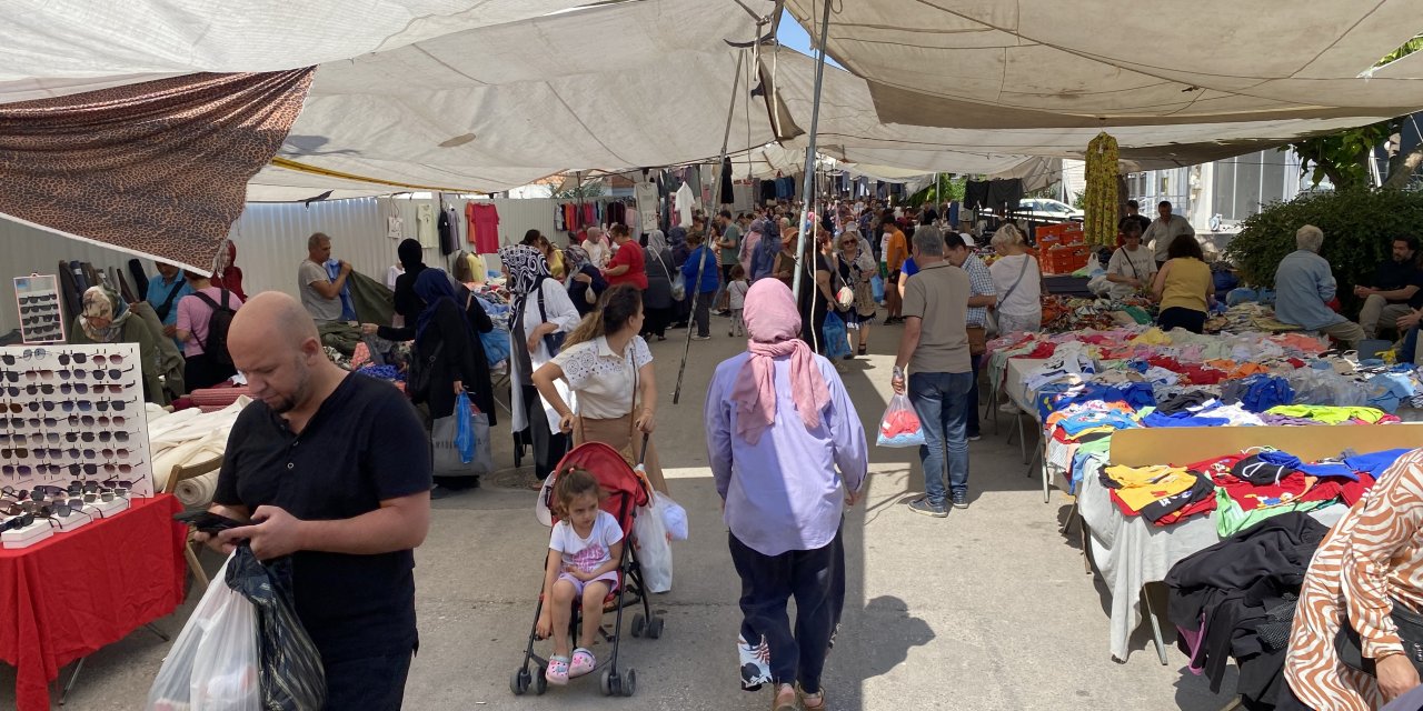 Eskişehir'de 'Çarşamba Pazarı' tartışması alevleniyor