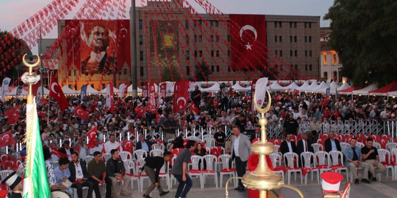 Fesih Bingöl’den 15 Temmuz anma programı eleştirisi