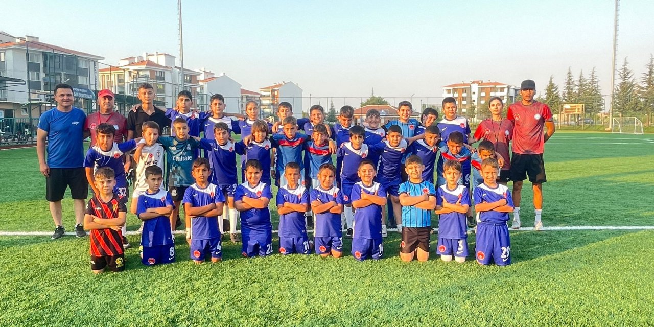 Öncüspor altyapısı sağlam