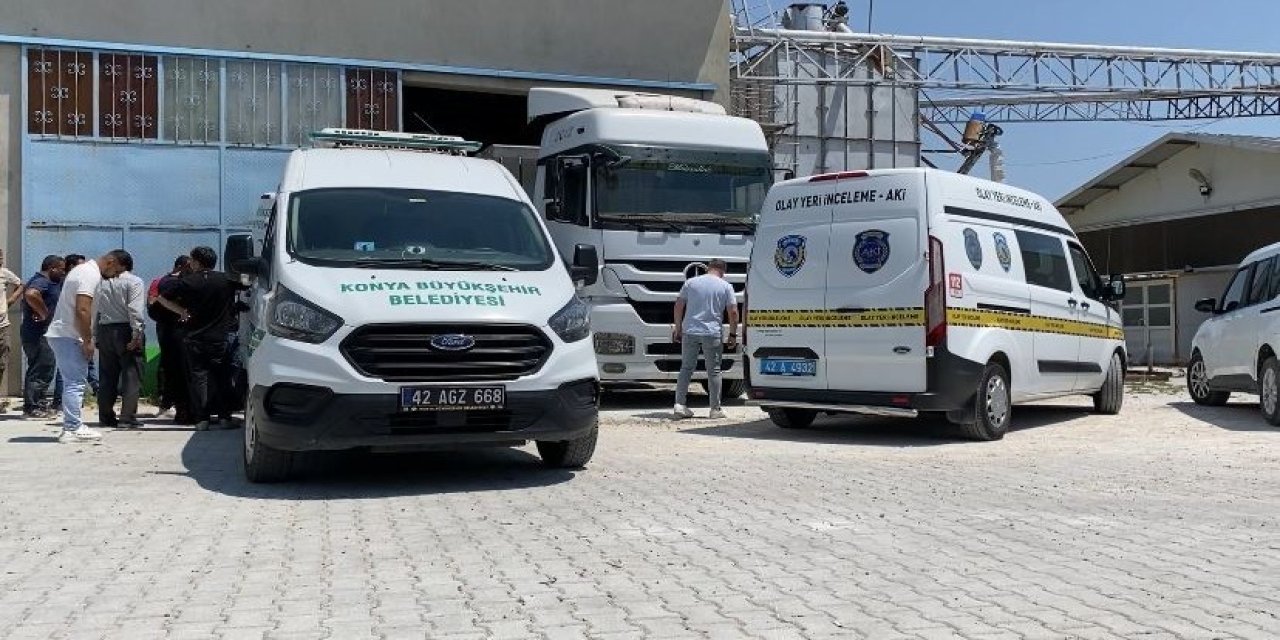 18 yaşındaki genç yemlerin altında kalarak can verdi